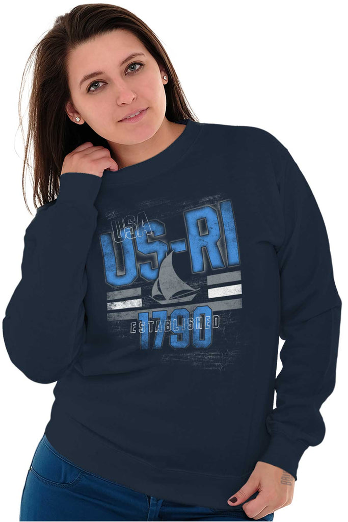 Female_Navy1 |