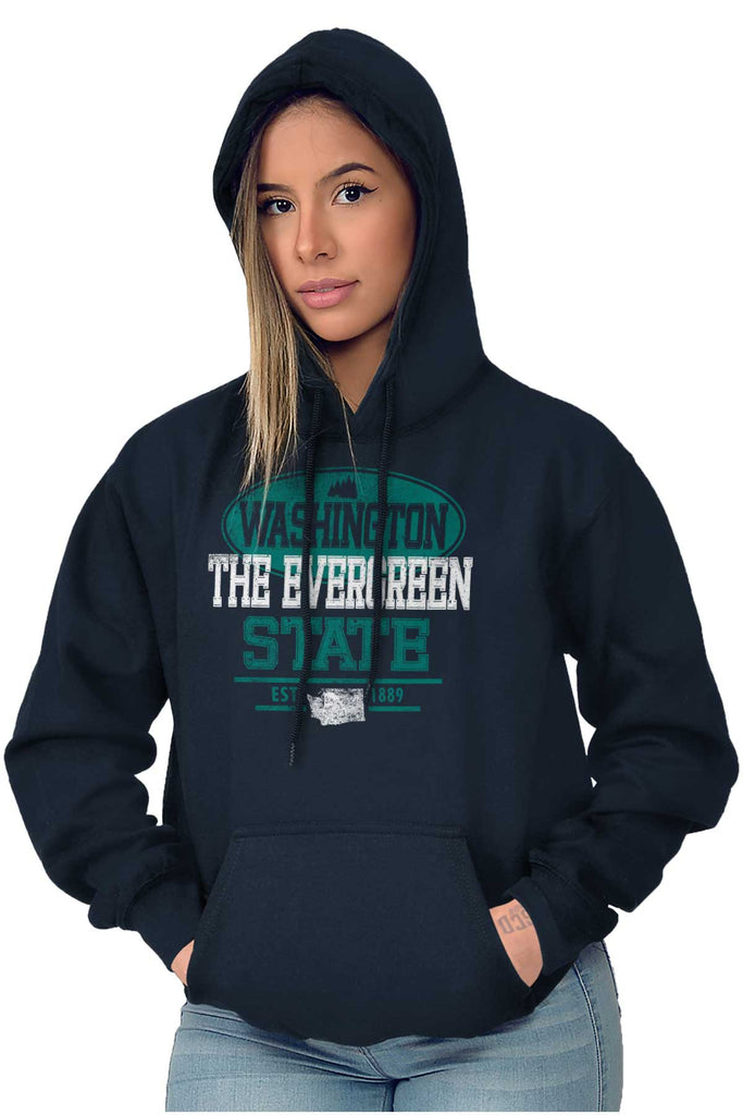 Female_Navy1 |