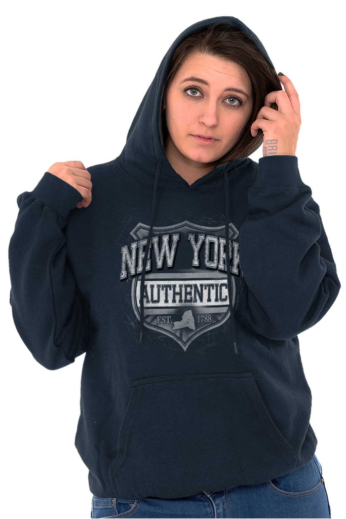 Female_Navy2 |