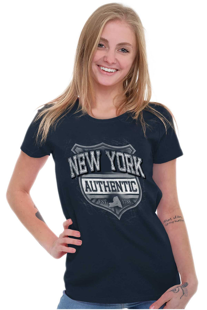 Female_Navy2 |