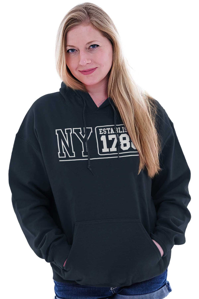 Female_Navy2 |