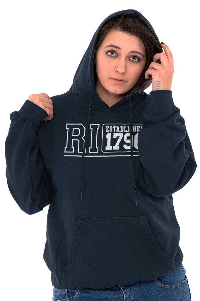 Female_Navy1 |