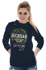 Female_Navy1 |