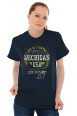 Female_Navy1 |